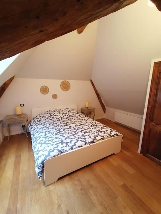 Gite Avec Vue Sur L'Indre Artannes-sur-Indre Exterior foto